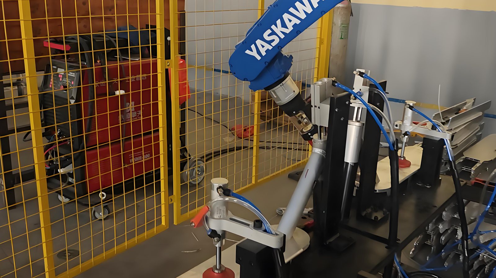 滑板小车铝合金焊接工作站